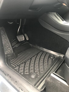 Tesla Model Y 2019-2024 Havuzlu Paspas #2